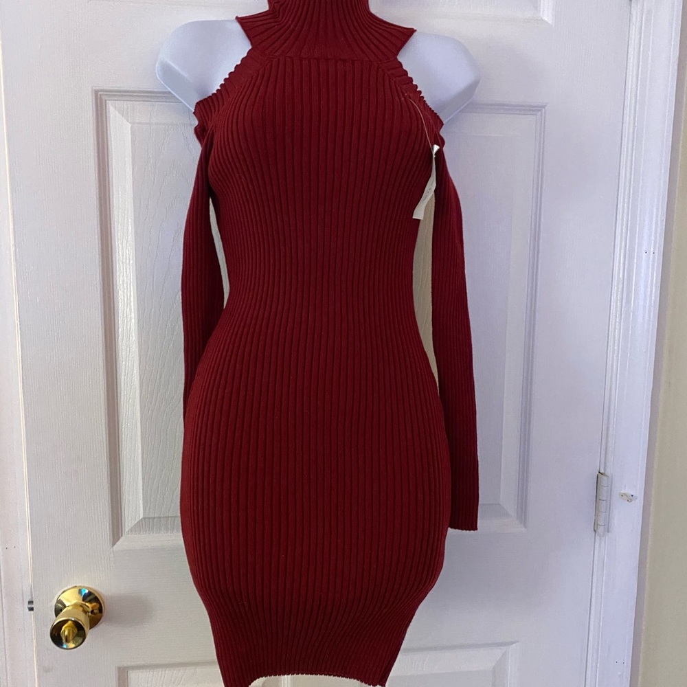 Form fitted off shoulder dress